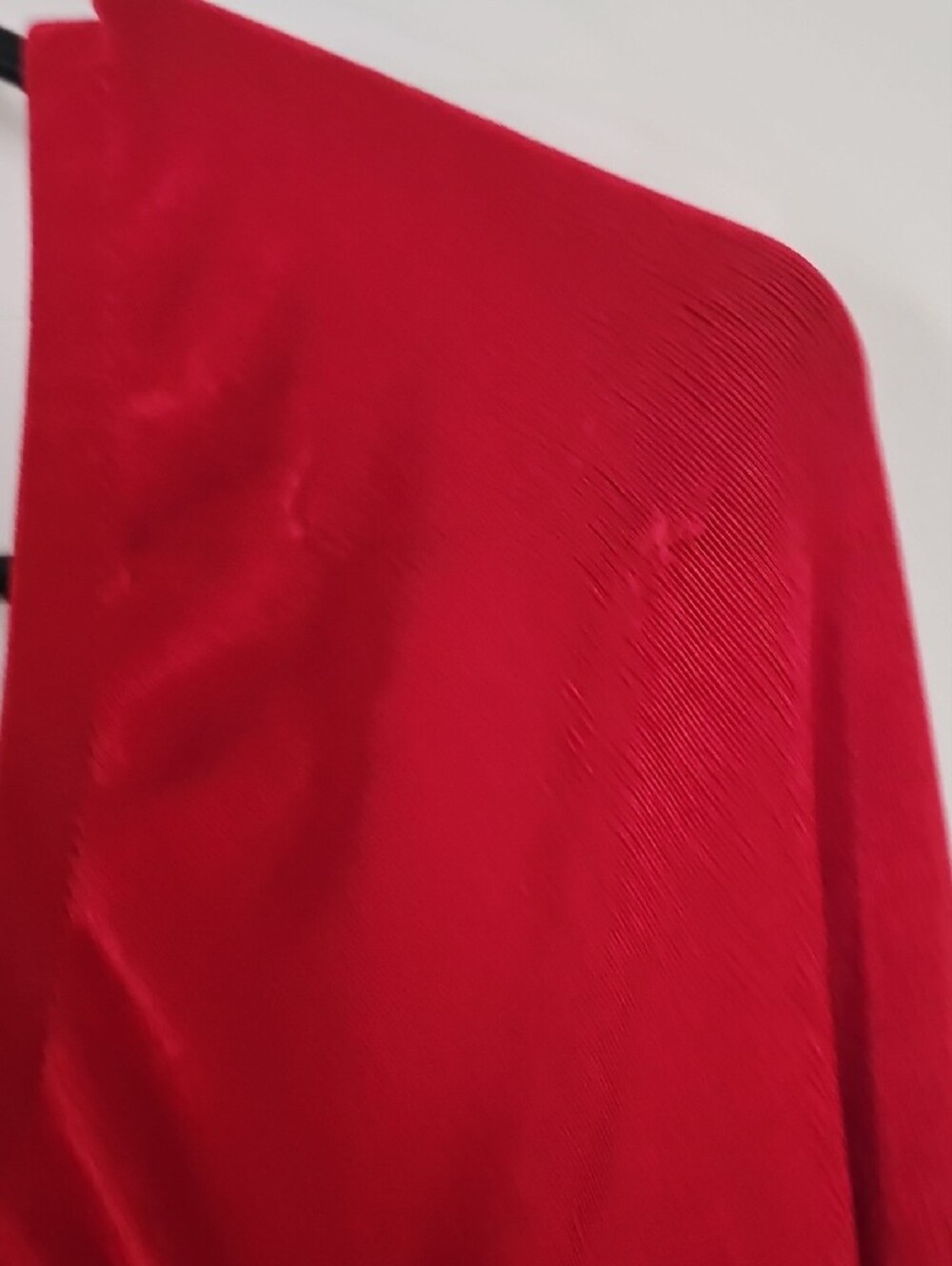 No Boundaries Red Long-Sleeve Ruched Drawstring Crop Top - Picture 4 of 4